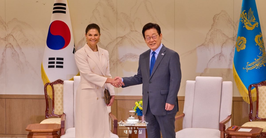 이재명 대통령, 빅토리아 스웨덴 왕세녀 내외 접견                                                